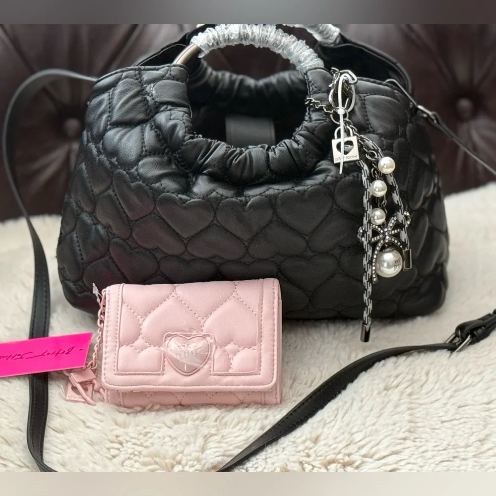 Betsey Johnson Luv NWT TWO PIECES QuilteHeart Tote with Pink Quilted Card Wallet - Picture 1 of 3